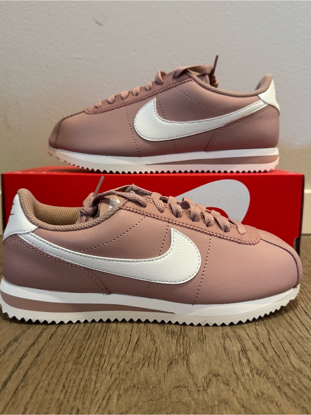 Nike Cortez Pink White